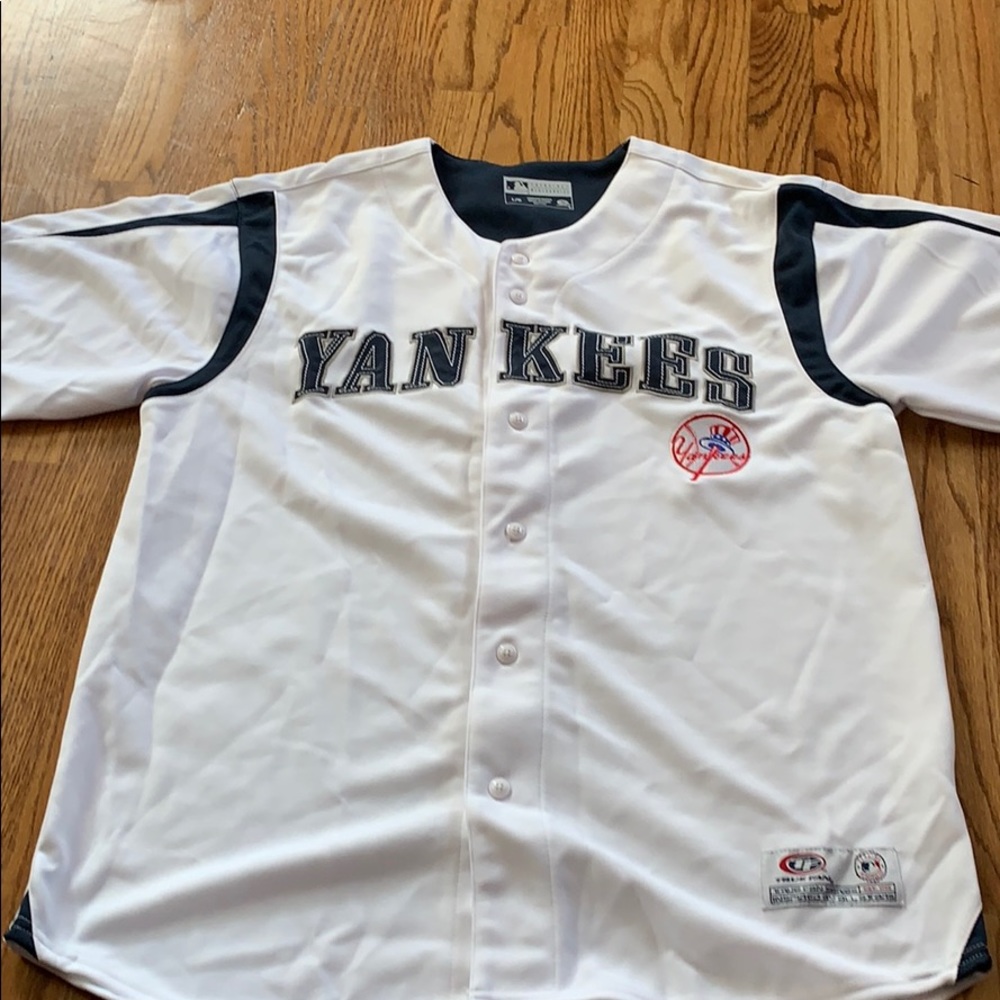 Yankee button up jersey